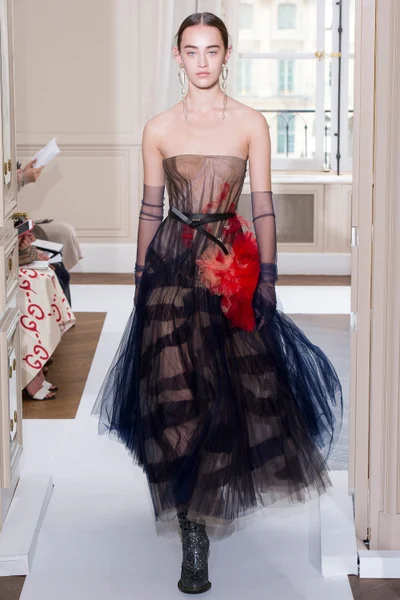 Look 13
